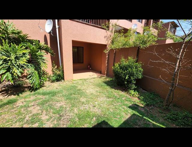 1 BEDROOM APARTMENT FOR SALE IN SUNNINGHILL